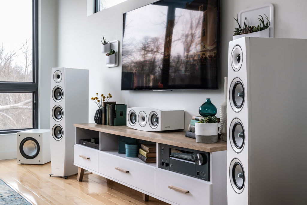 Jamo Concert Series – Live Performance Quality In Your Living Room 3 Jamo Concert9 II Lifestyle 49 4 1