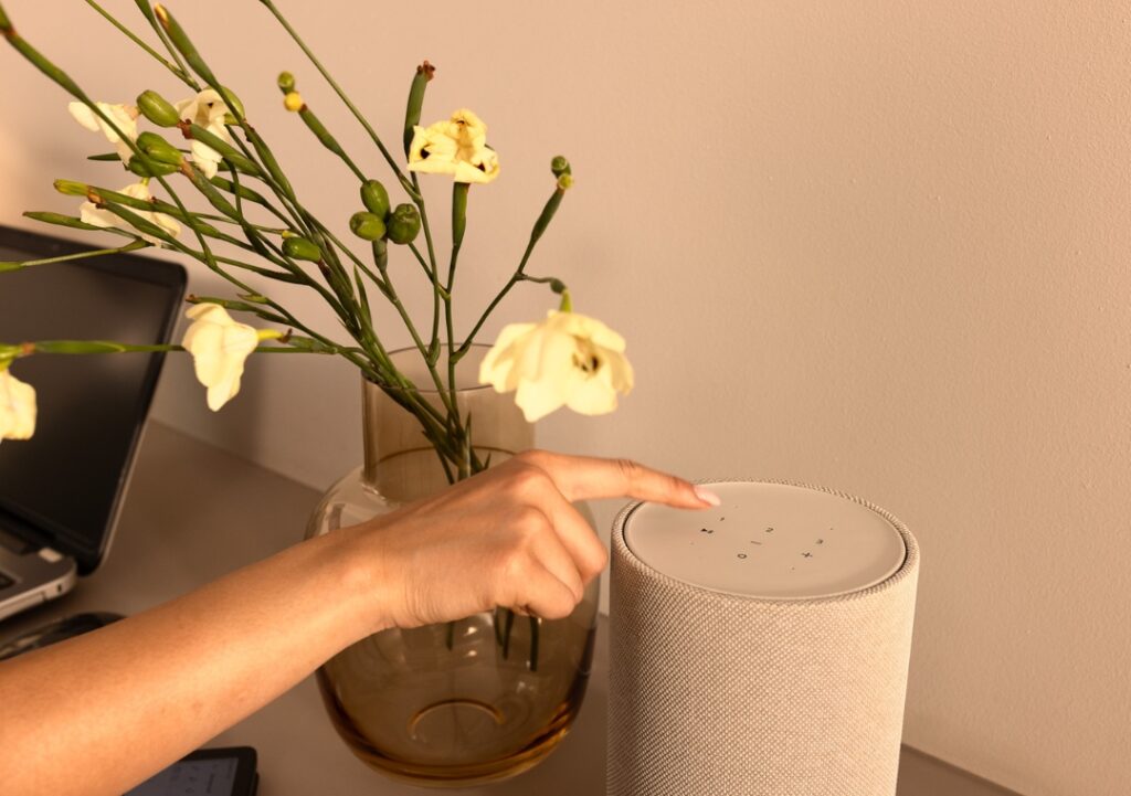 The Denon Home 200: A Closer Look at What You're Actually Buying 1 Denon Home 200 White